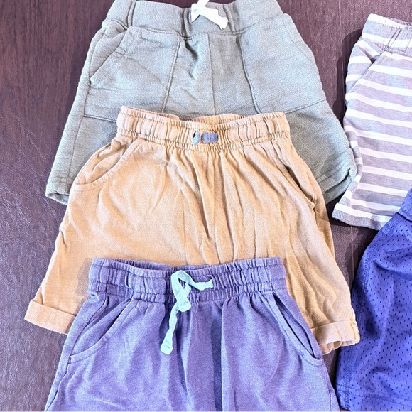Boys Bundle 5 Pack Casual Shorts Size 3T - Picture 2 of 8